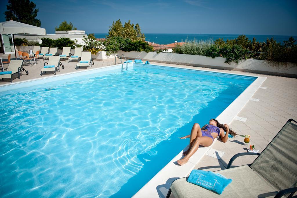 Phi Hotel Alcione Франкавілла-аль-Маре Екстер'єр фото