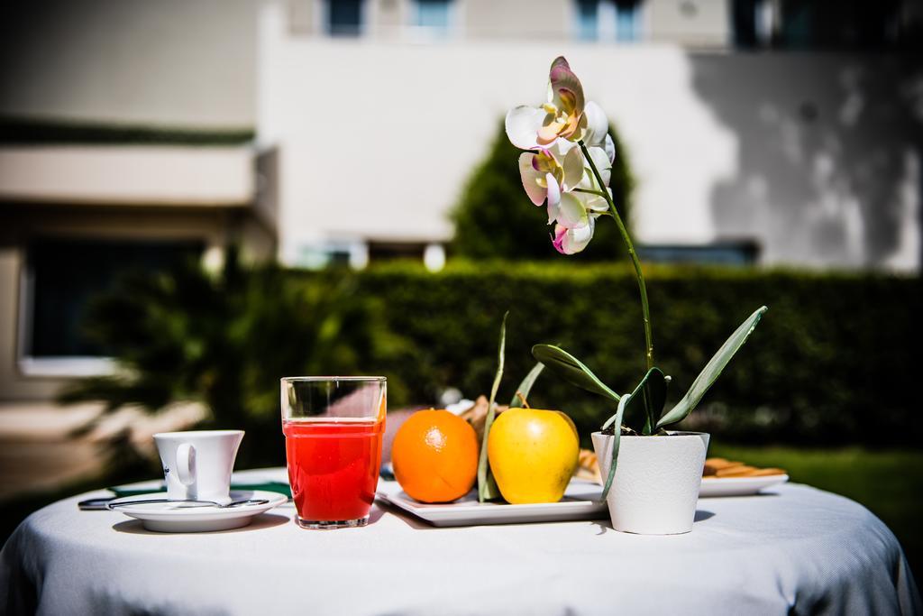 Phi Hotel Alcione Франкавілла-аль-Маре Екстер'єр фото